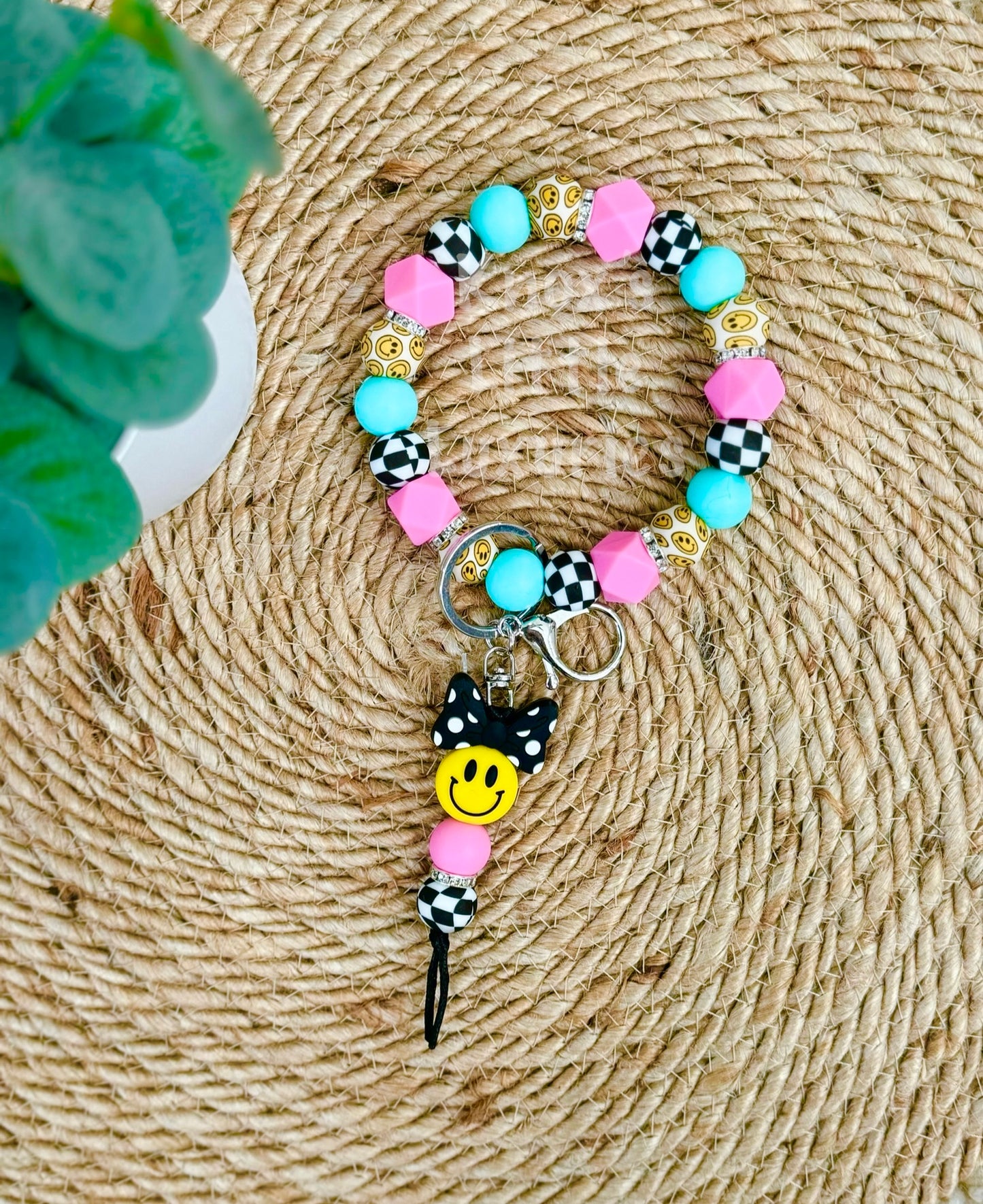Retro Happy Face Wristlet Keychain