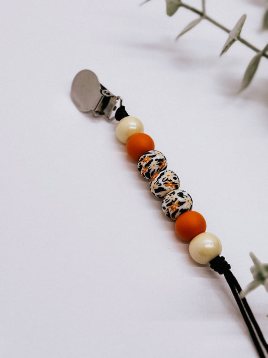 Harvest Hide Pacifier Clip